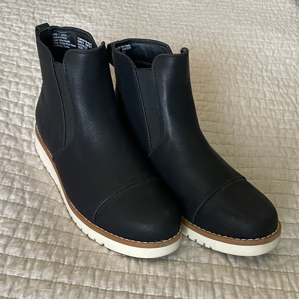 Black Ankle Chelsea Boots for Women